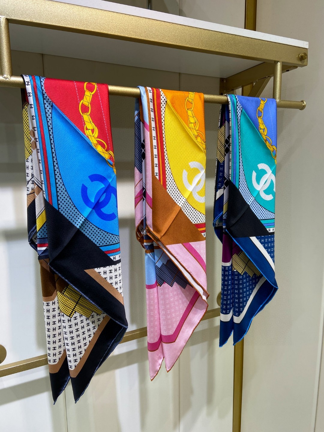 08 C Scarf