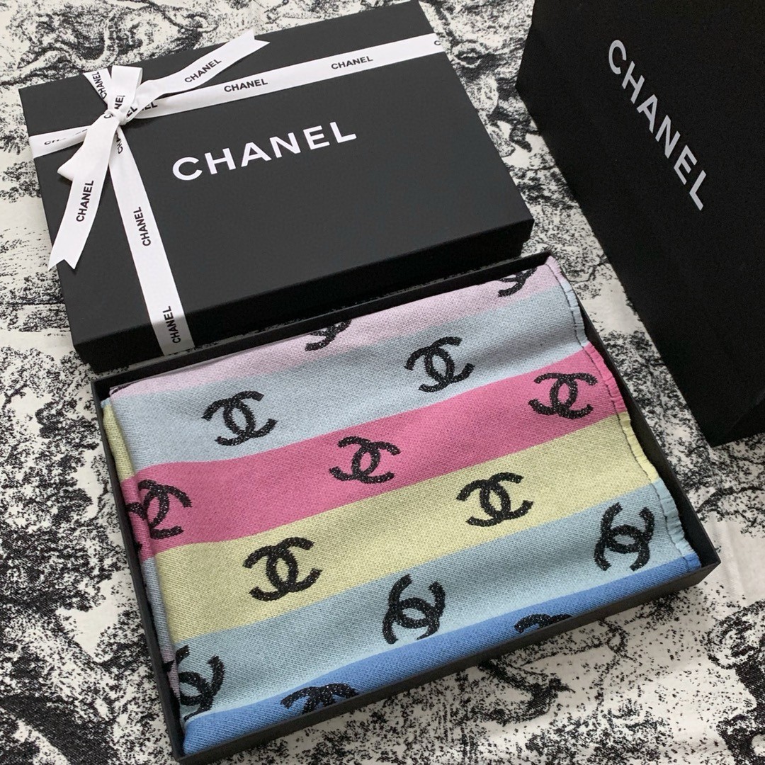 08 C Scarf