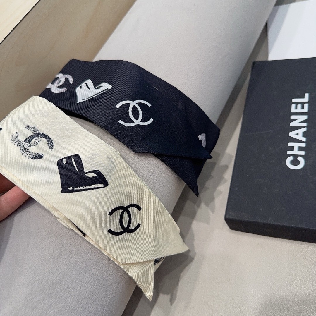 08 C Scarf