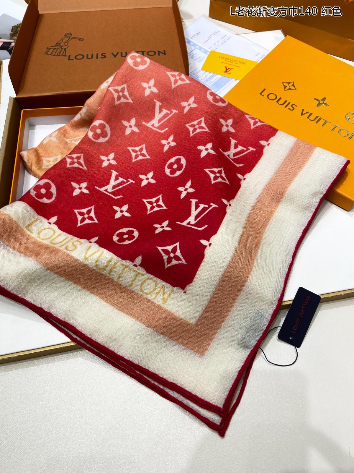 03 L-V Scarf