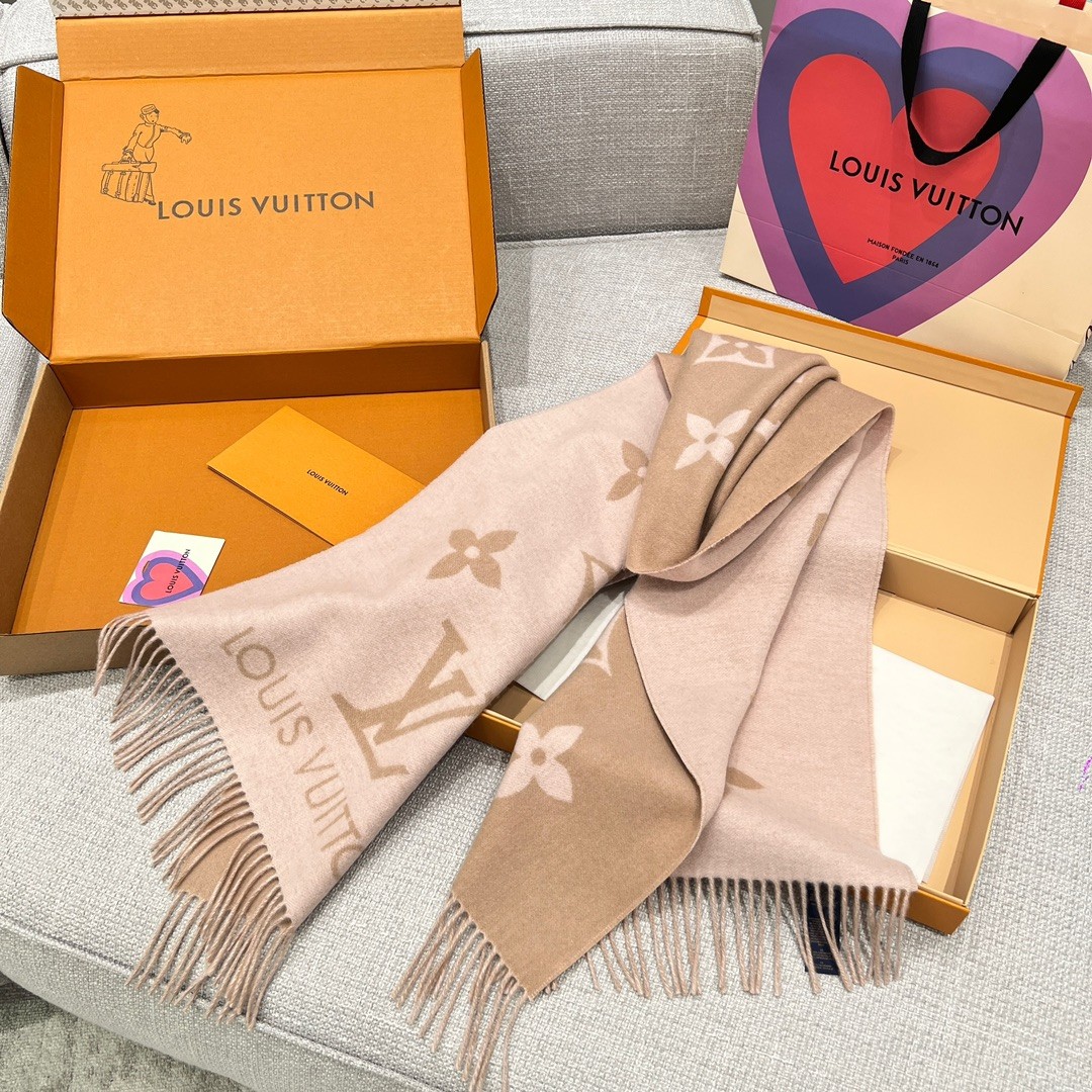 03 L-V Scarf