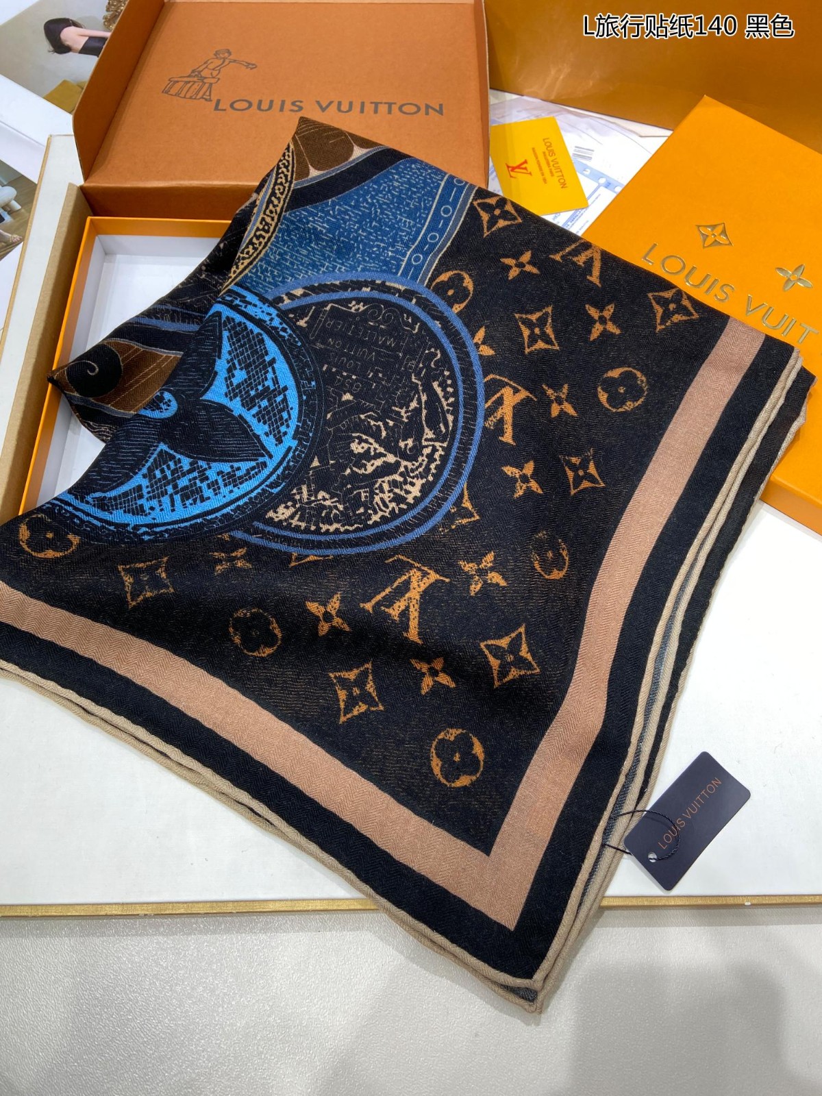 03 L-V Scarf