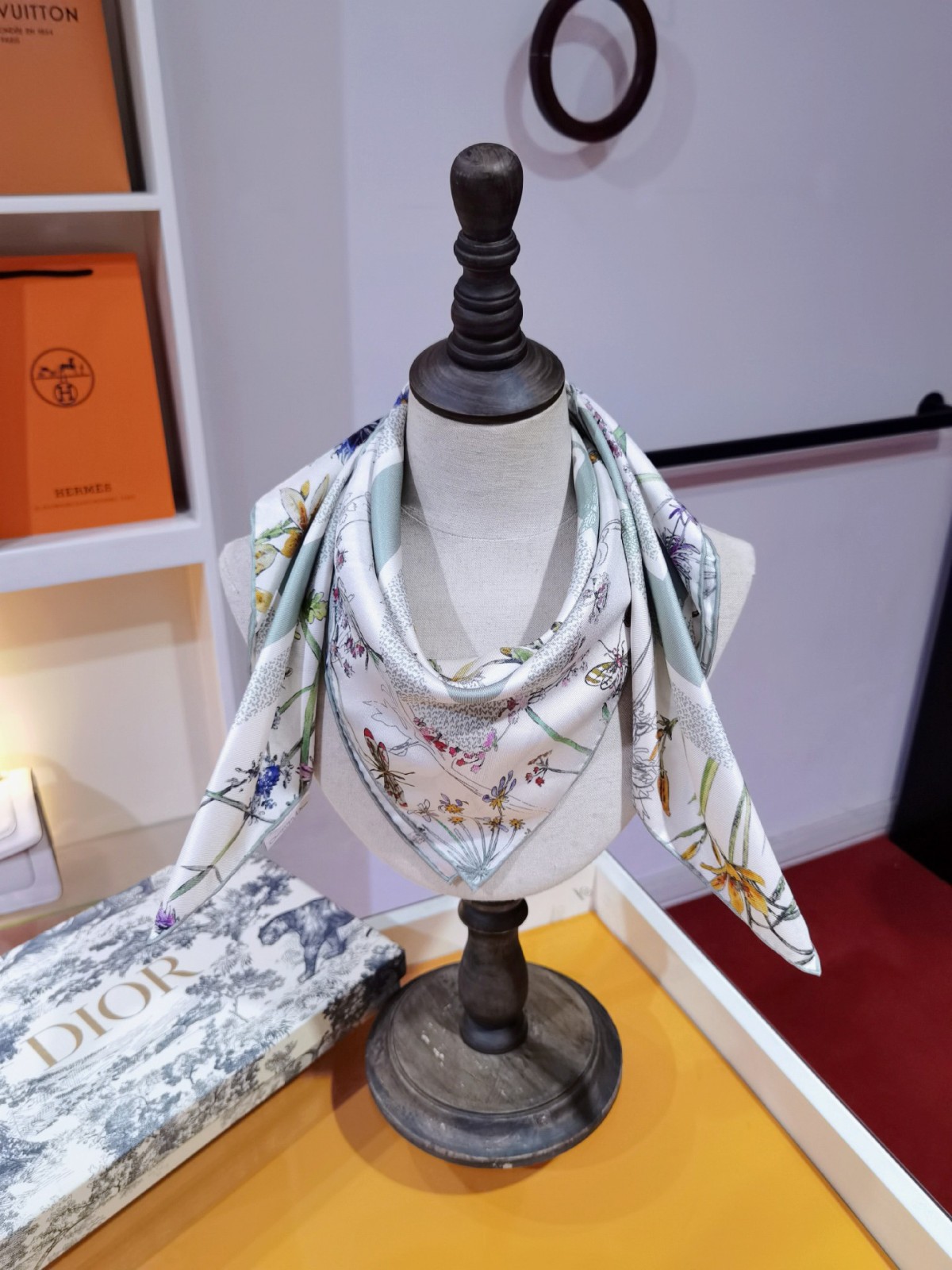 07 Di or Scarf