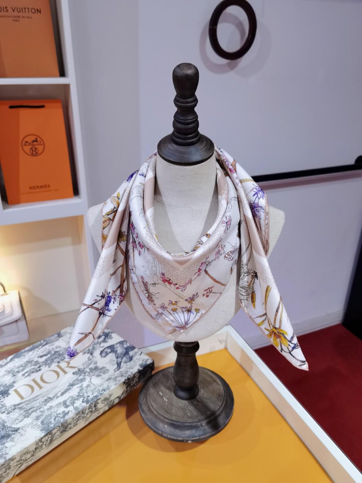 07 Di or Scarf