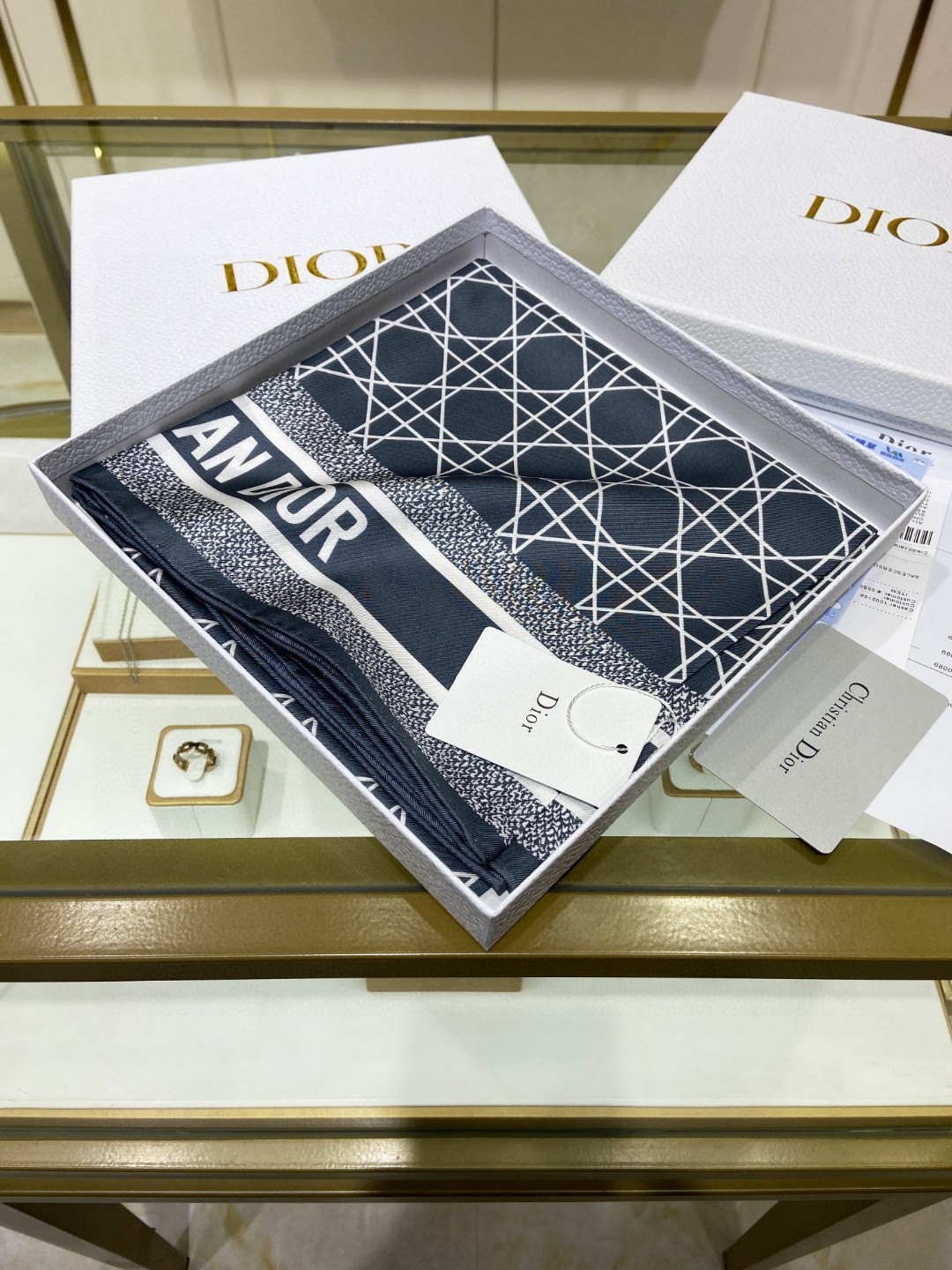 07 Di or Scarf