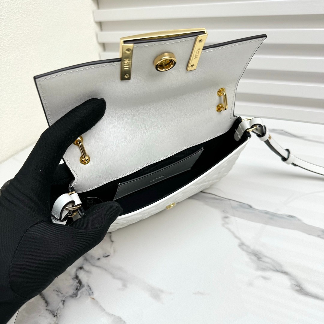 027 55123172 size 19x3x11cm