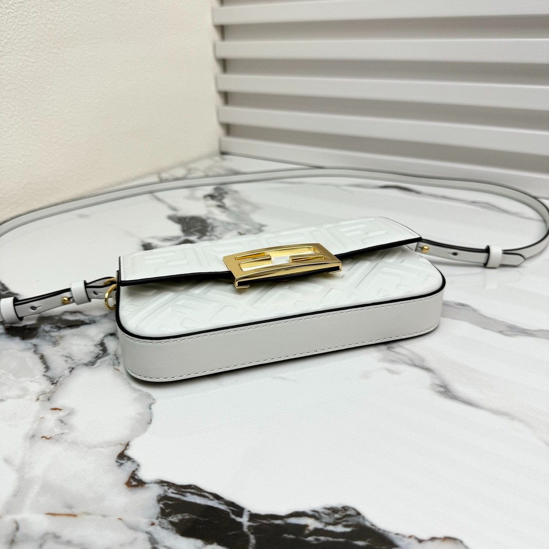 027 55123172 size 19x3x11cm