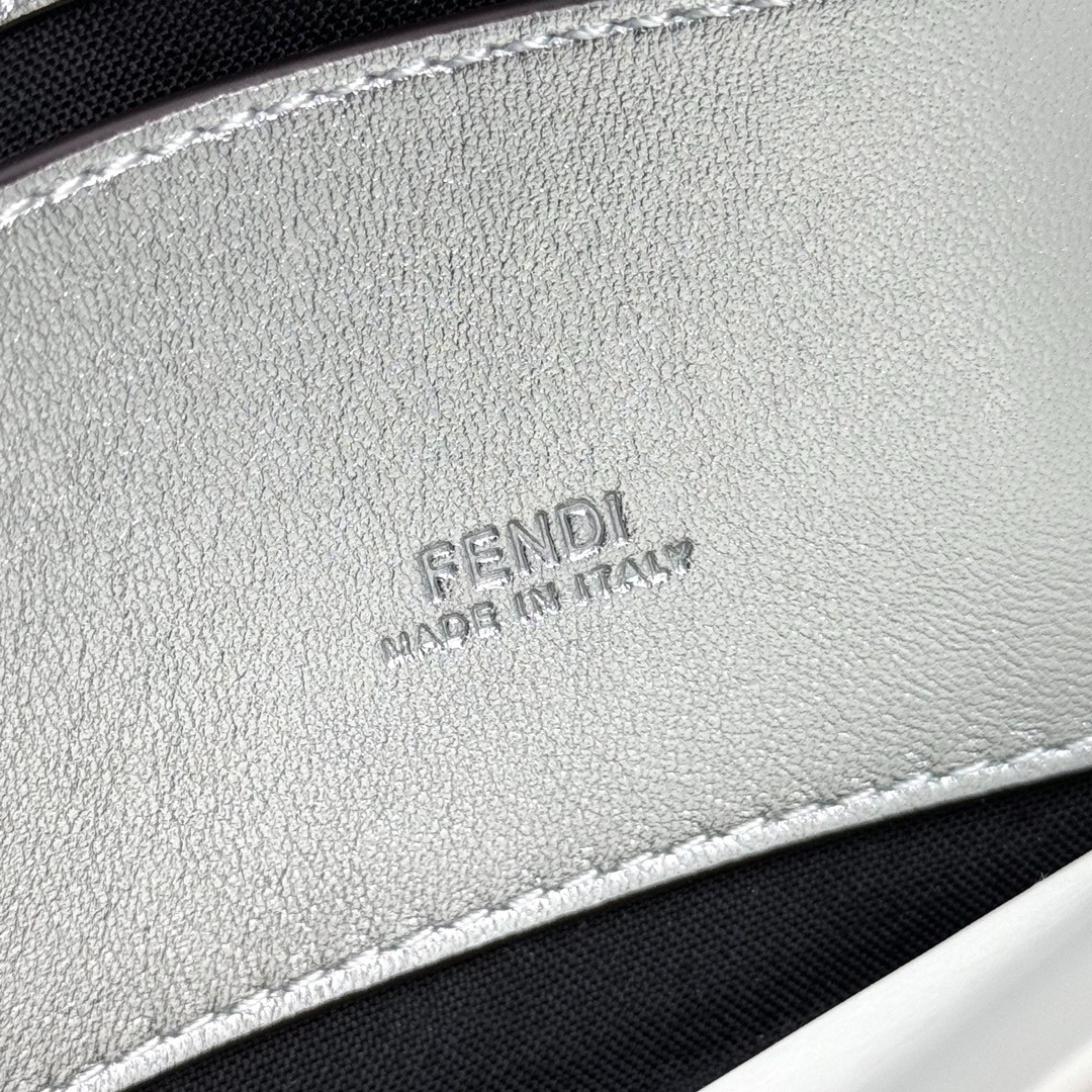 026 55123172 size 19x3x11cm