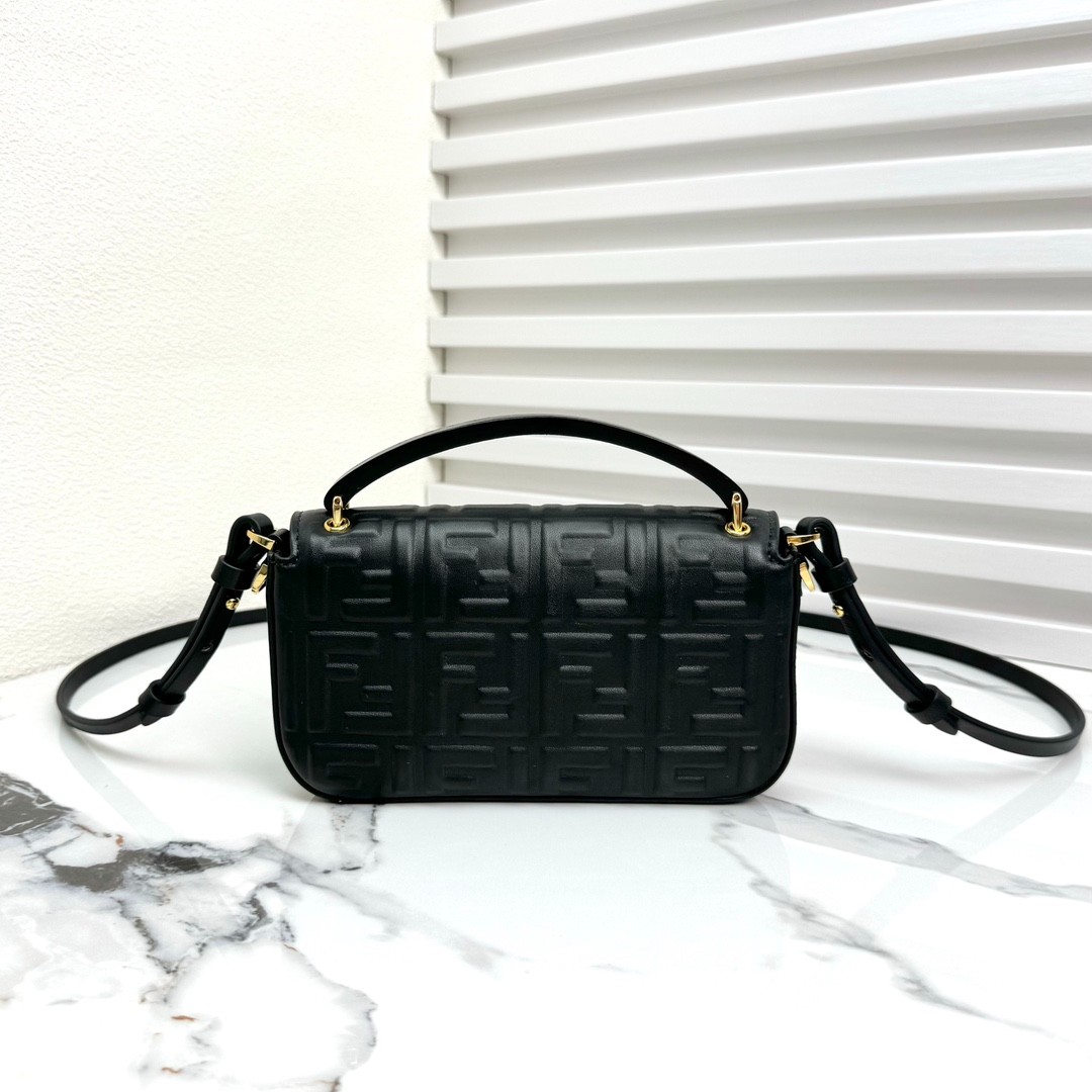 025 55123172 size 19x3x11cm