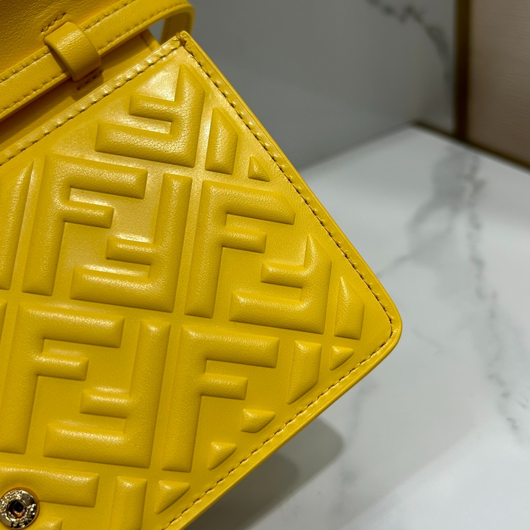 023 60123177 size 21x11.5x5cm