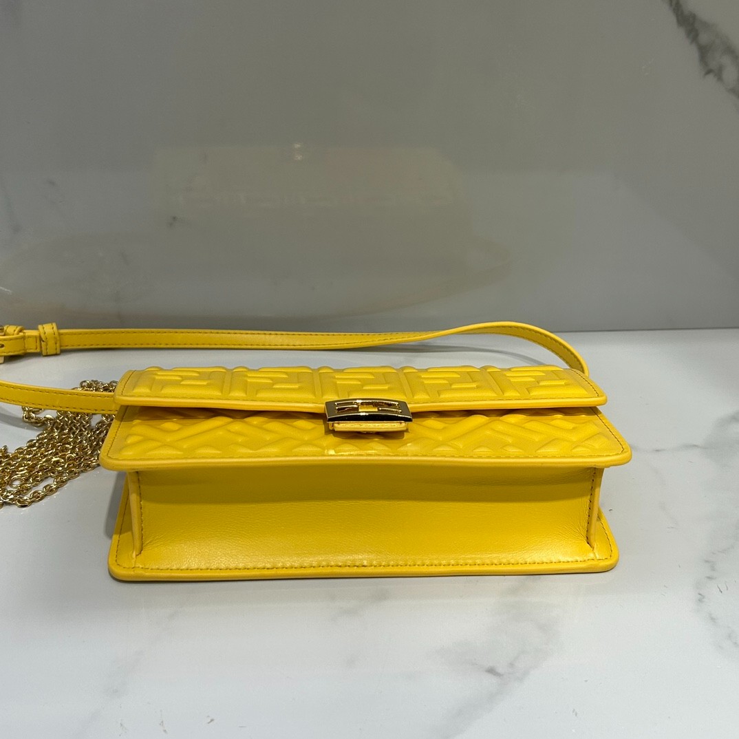 023 60123177 size 21x11.5x5cm