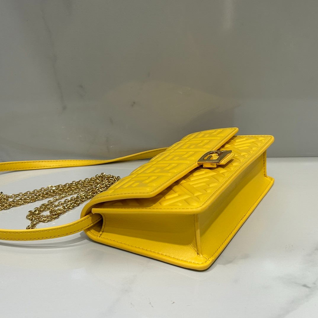 023 60123177 size 21x11.5x5cm