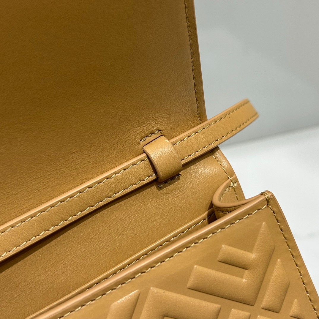 018 60123177 size 21x11.5x5cm
