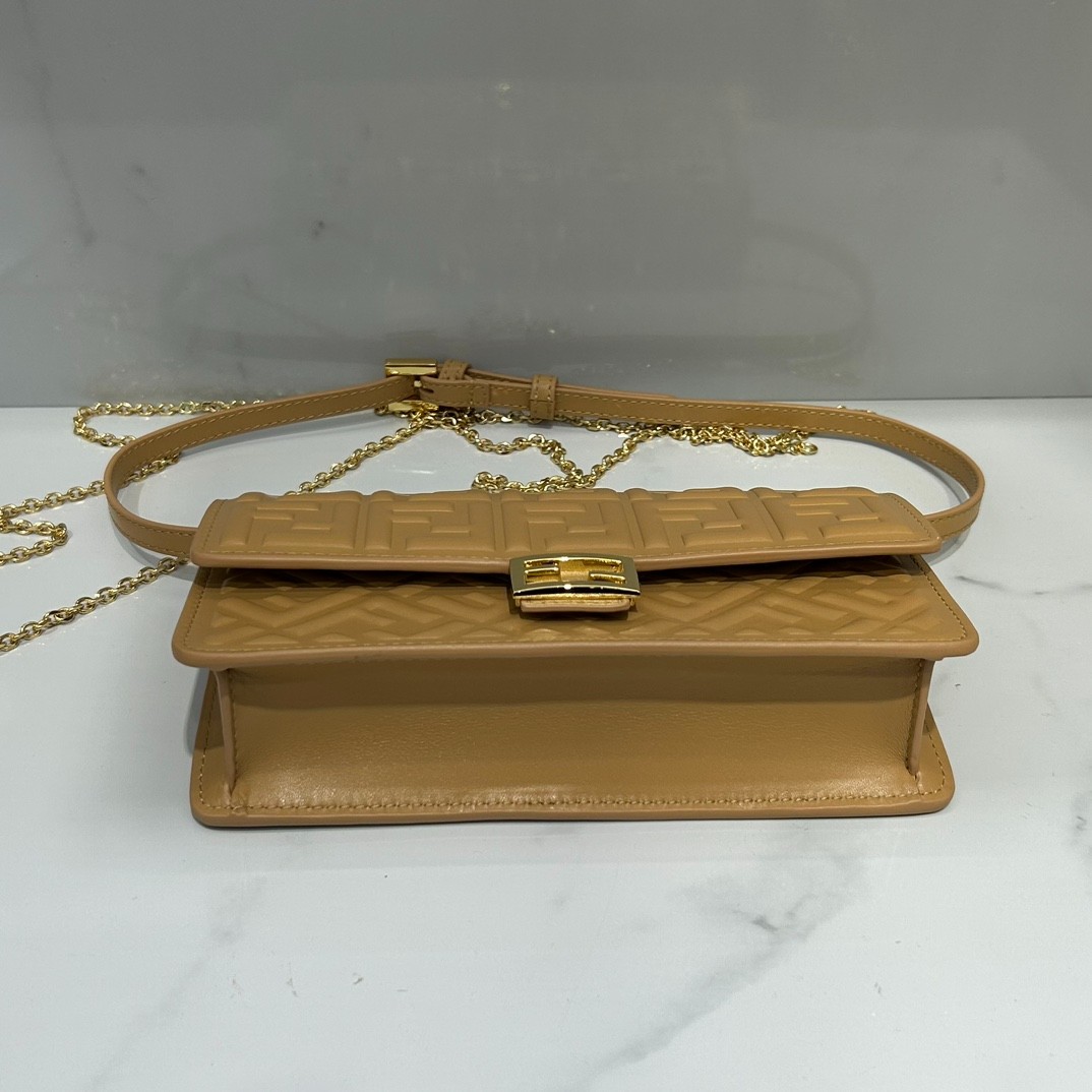 018 60123177 size 21x11.5x5cm