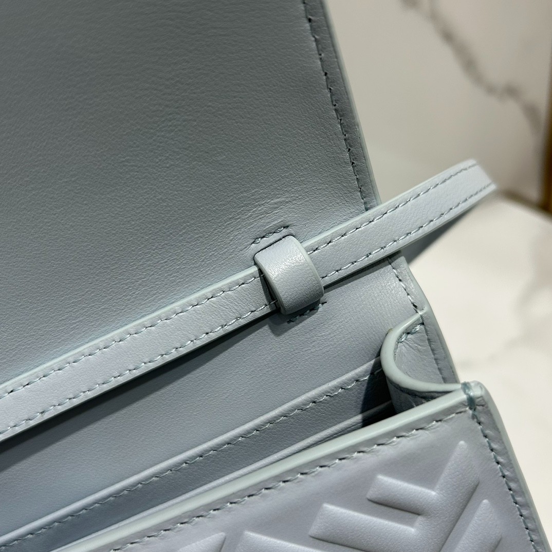 017 60123177 size 21x11.5x5cm