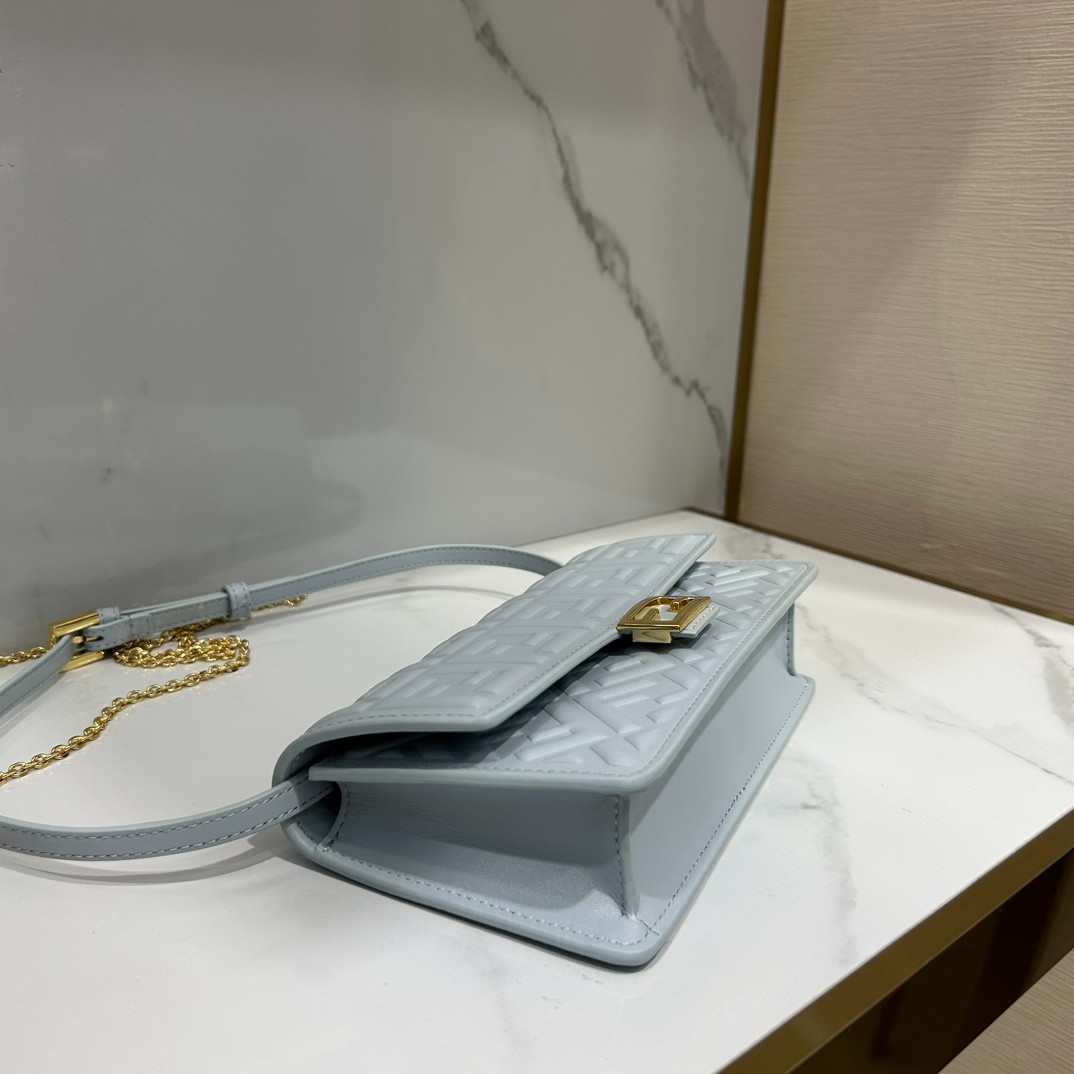 017 60123177 size 21x11.5x5cm