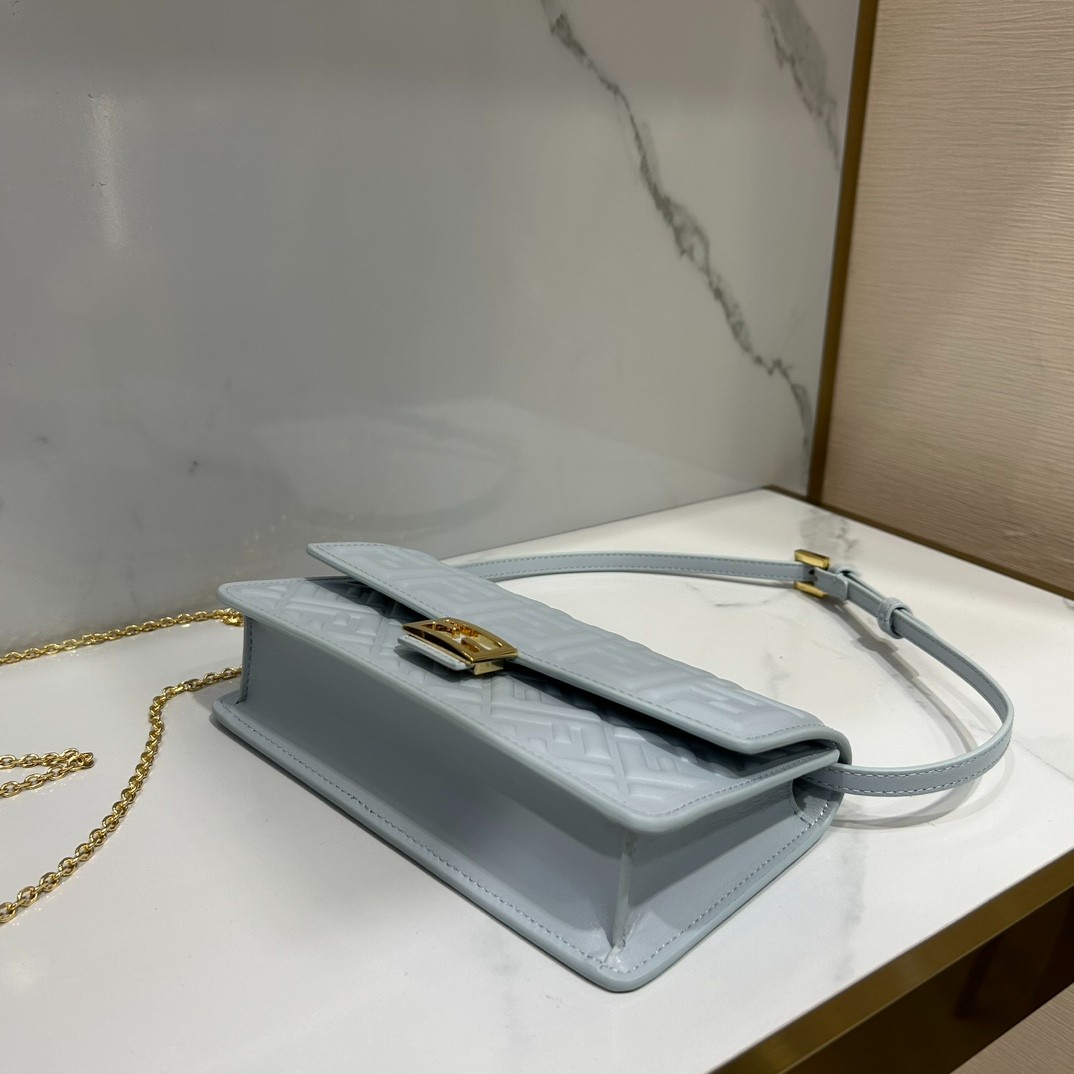 017 60123177 size 21x11.5x5cm