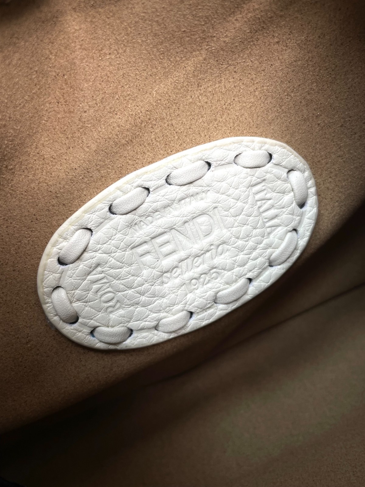 015 60123177 size 20.5x28x7cm