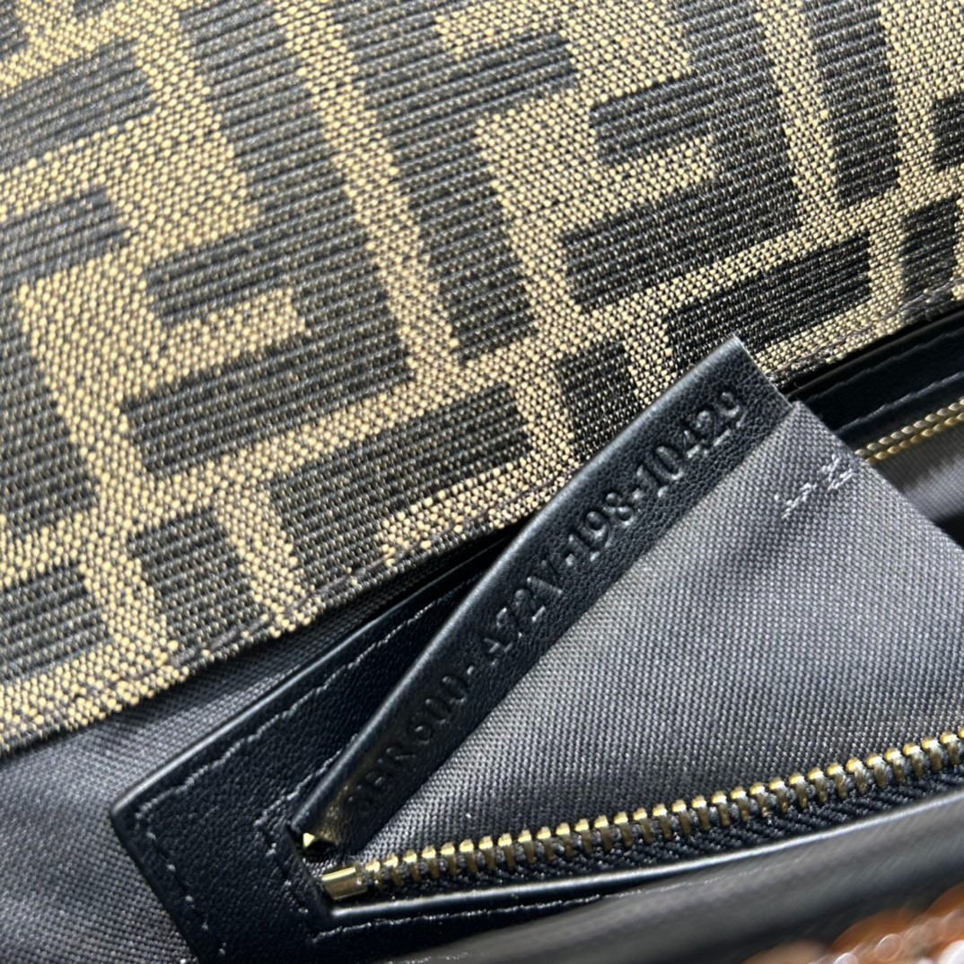 003 60123177 size 26x13x6cm