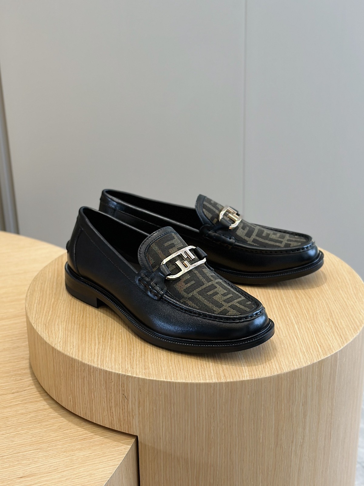 033 38123127 size 38-45