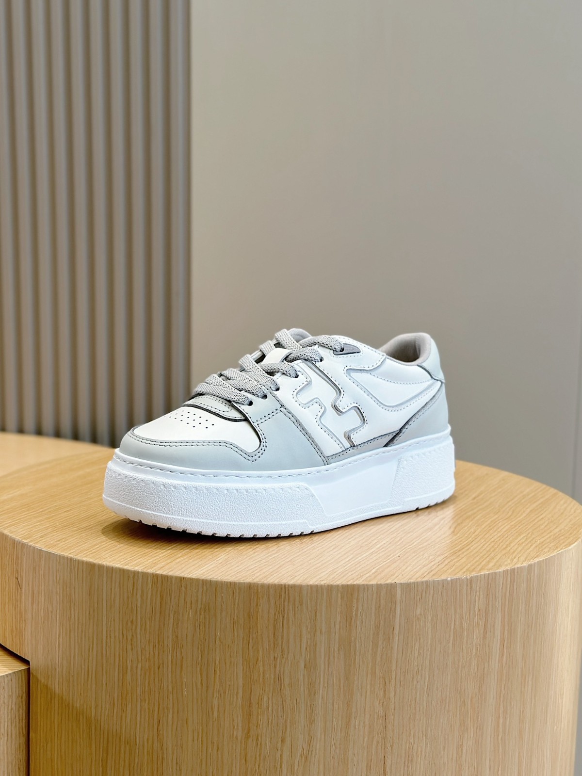 016 36123124 size 38-45