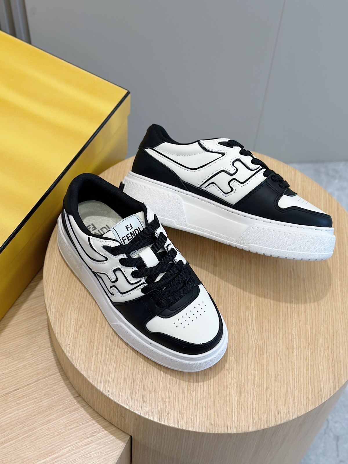 015 36123124 size 38-45