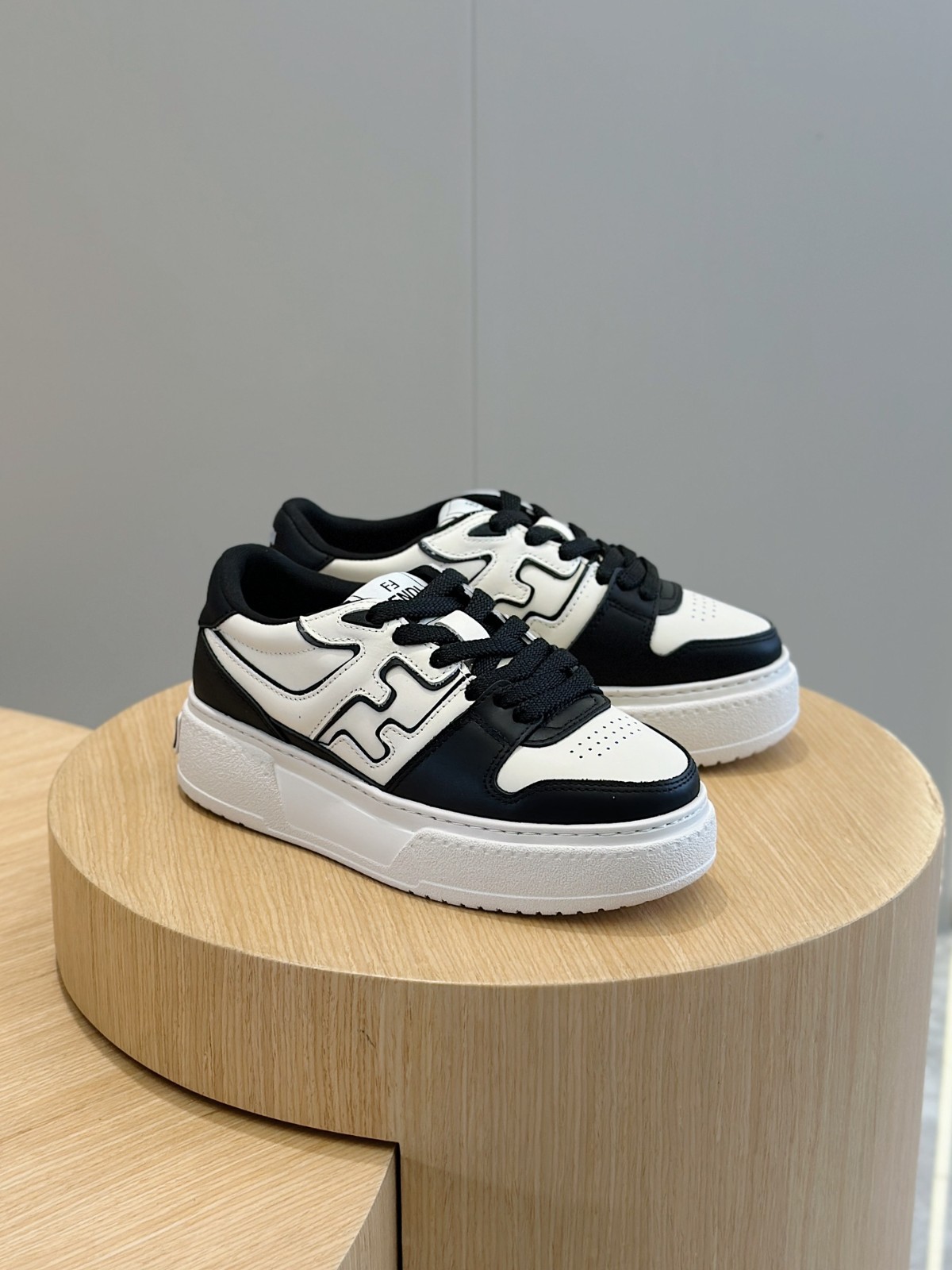 015 36123124 size 38-45