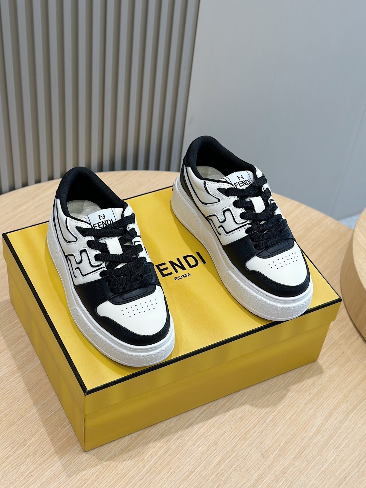 015 36123124 size 38-45