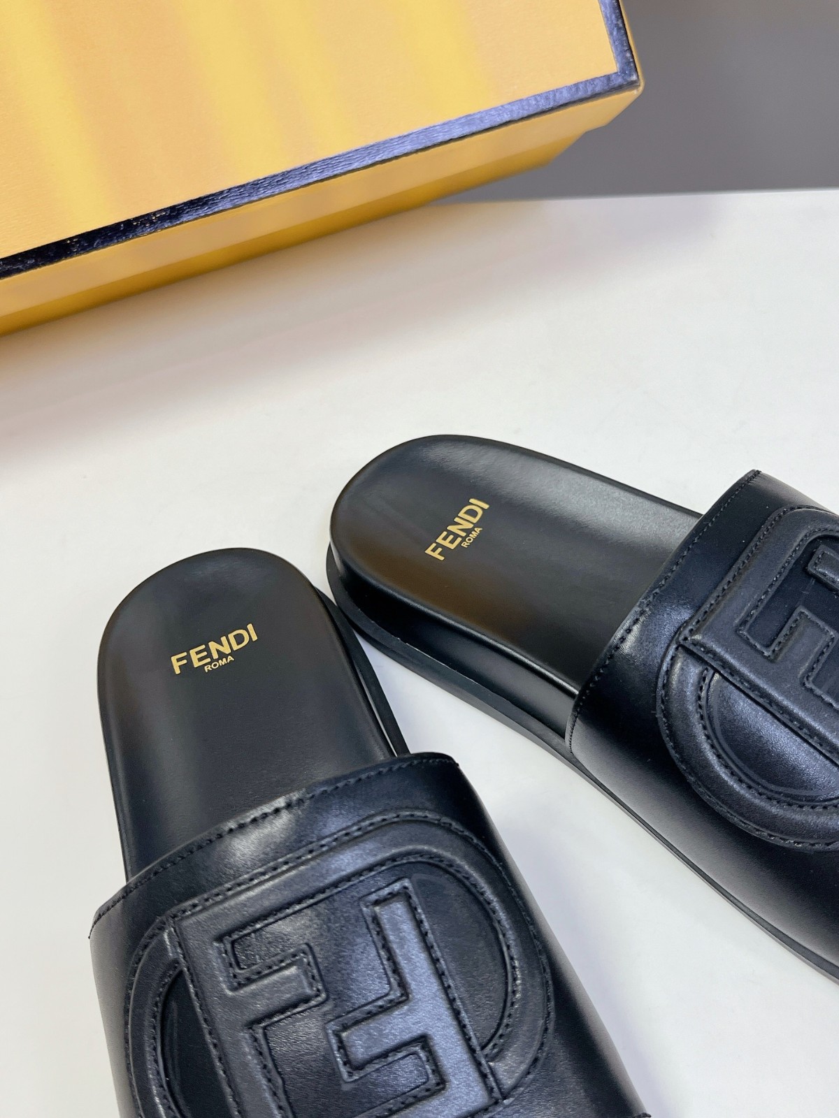 006 26123104 size 35-40
