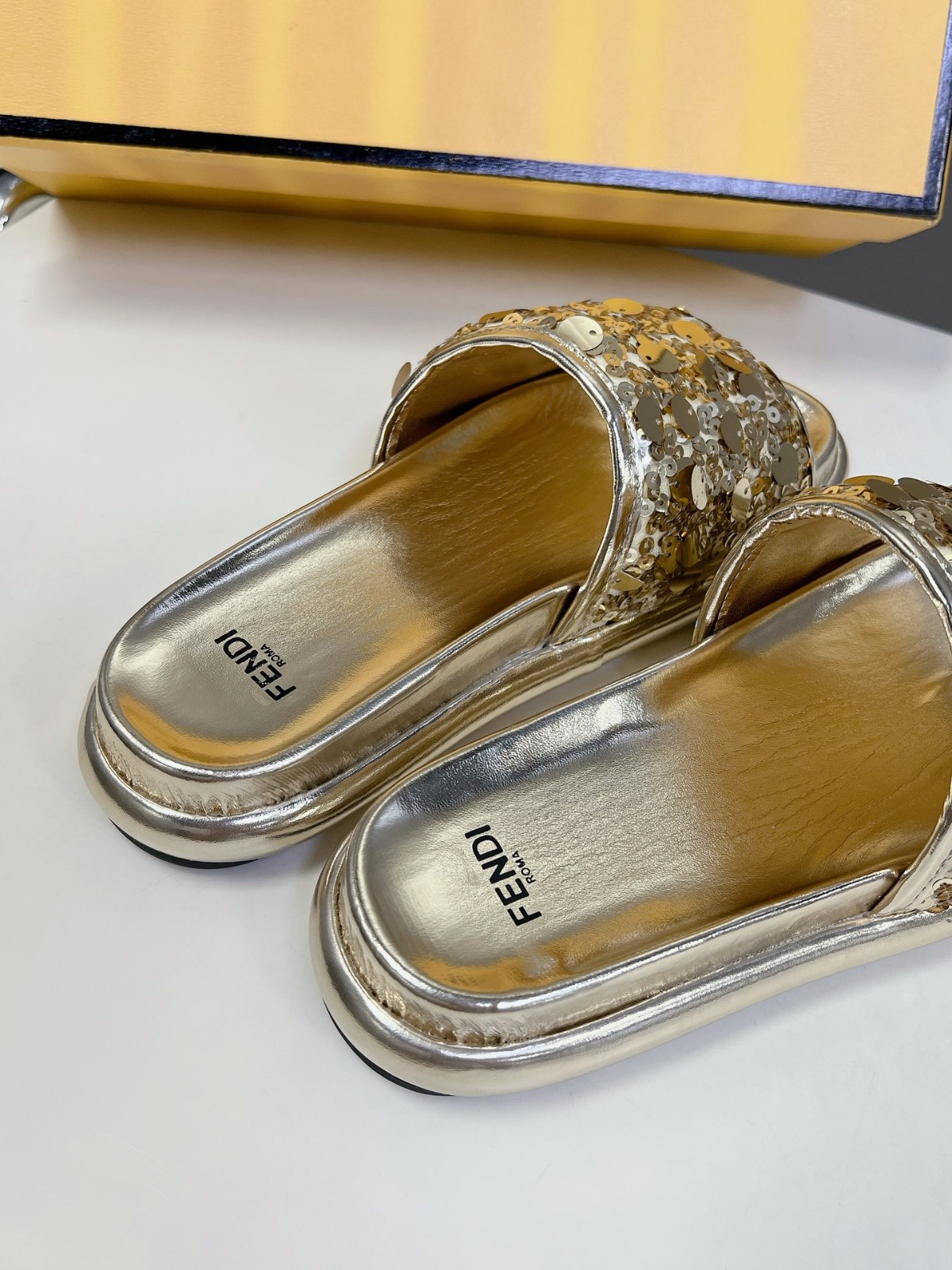 004 26123104 size 35-40
