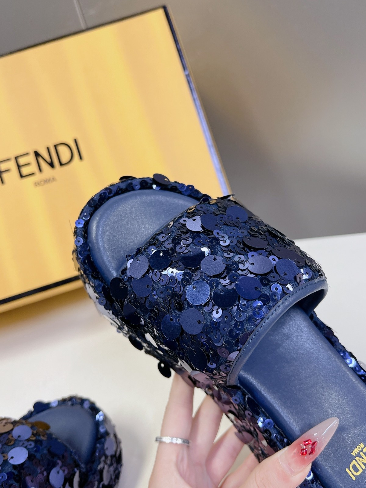 001 26123104 size 35-40