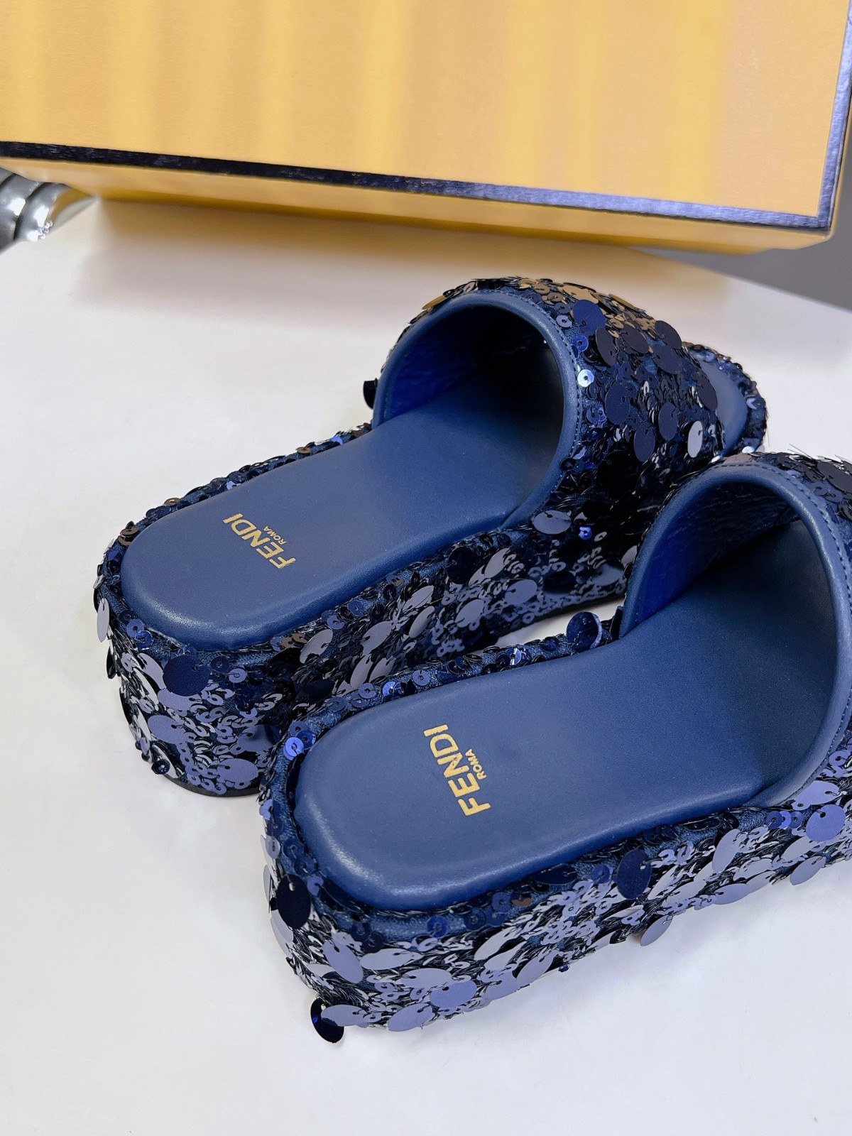 001 26123104 size 35-40