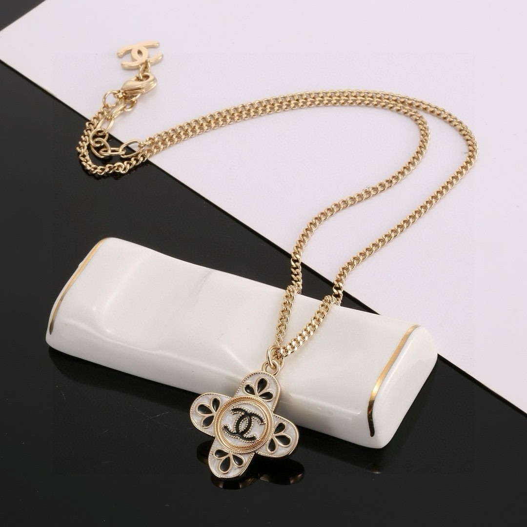 73 CHANEL