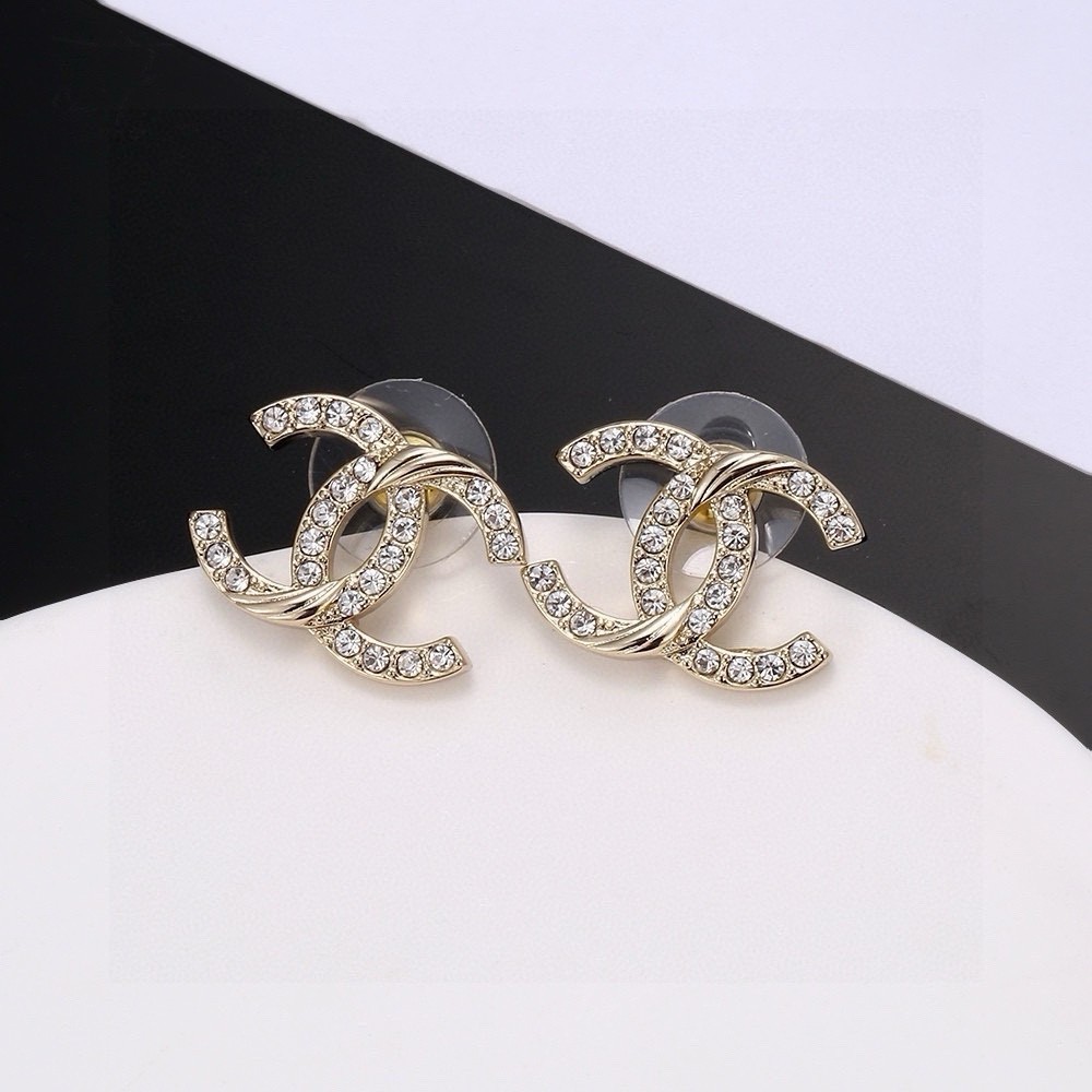 70 CHANEL
