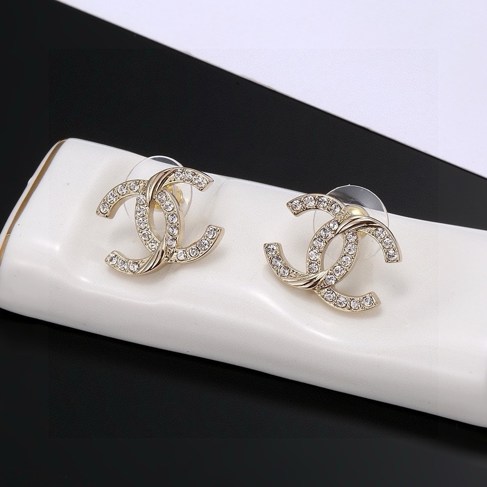 70 CHANEL