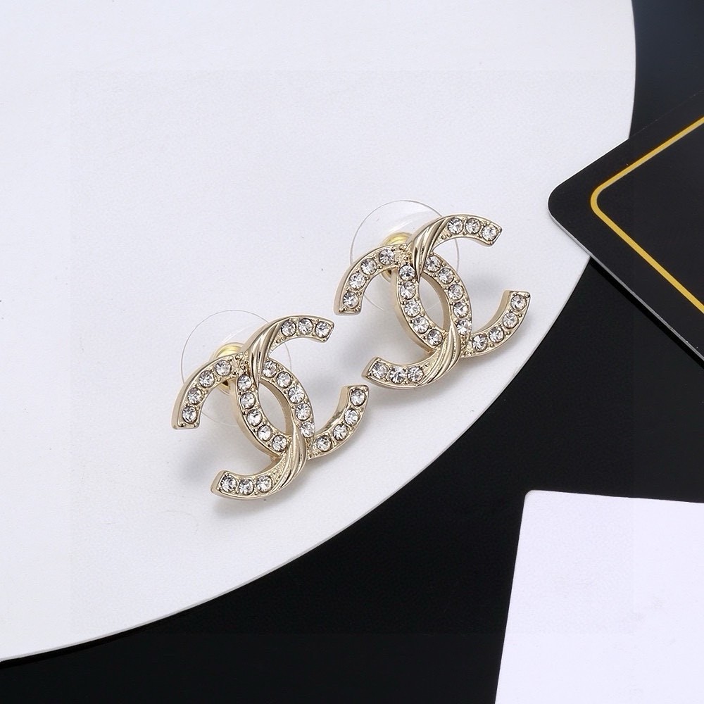 70 CHANEL