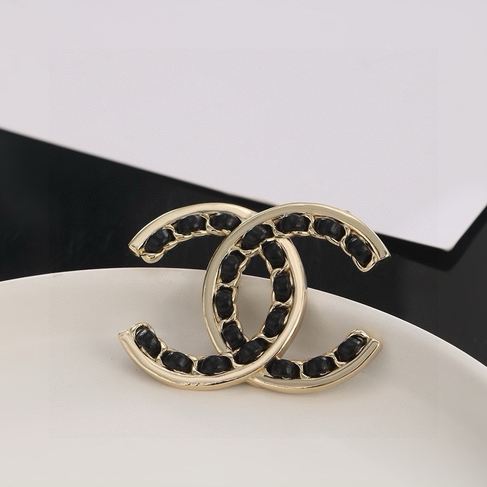 64 CHANEL