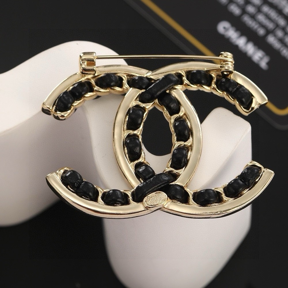 64 CHANEL