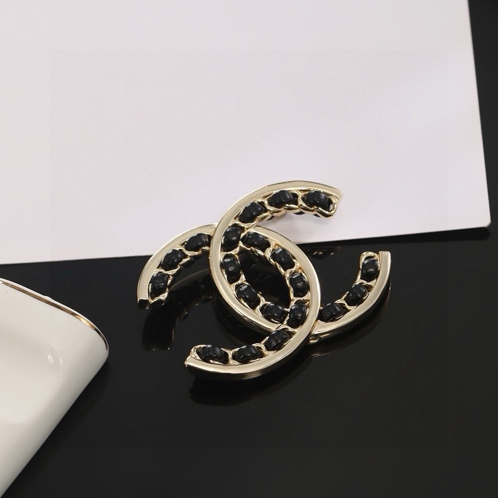 64 CHANEL