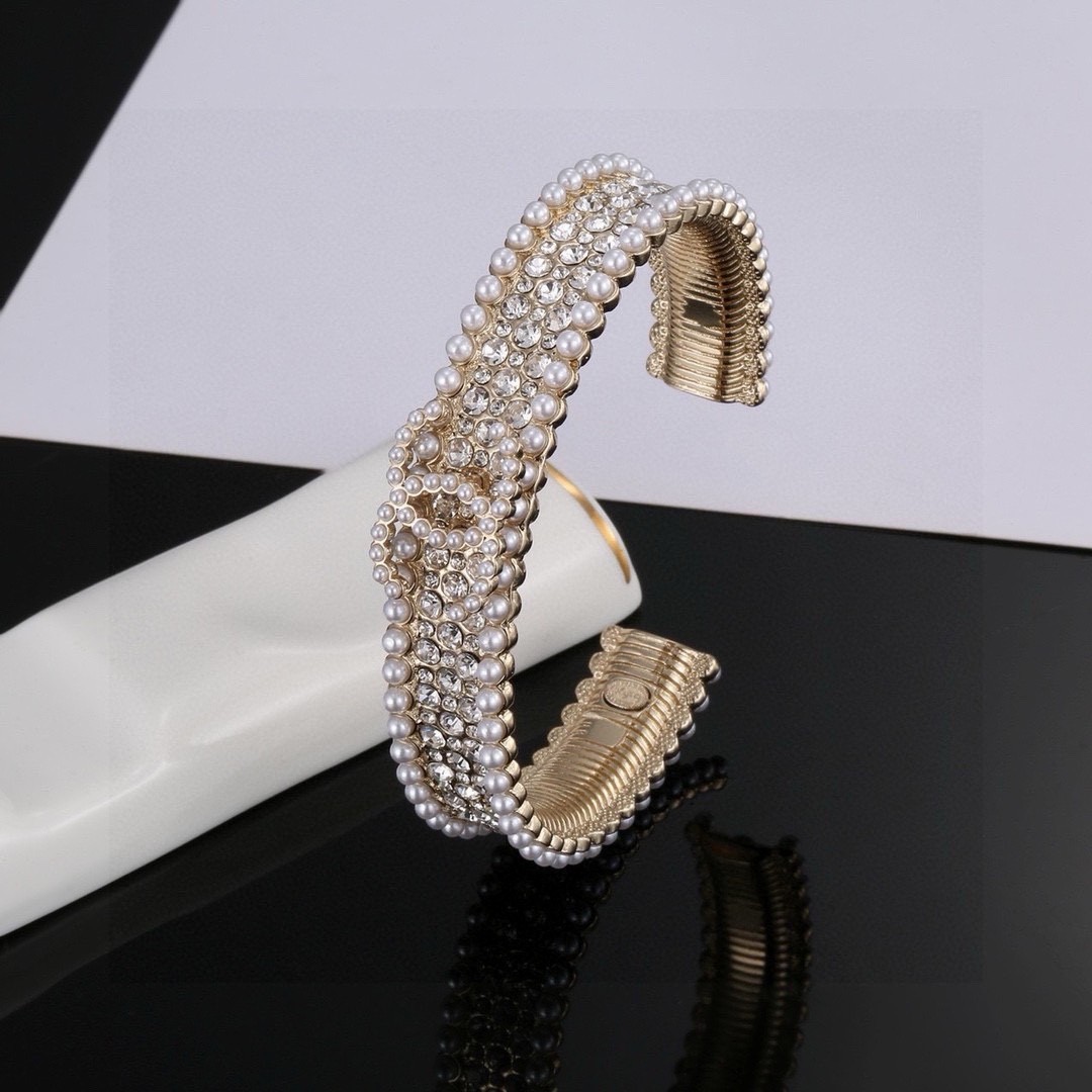 61 CHANEL