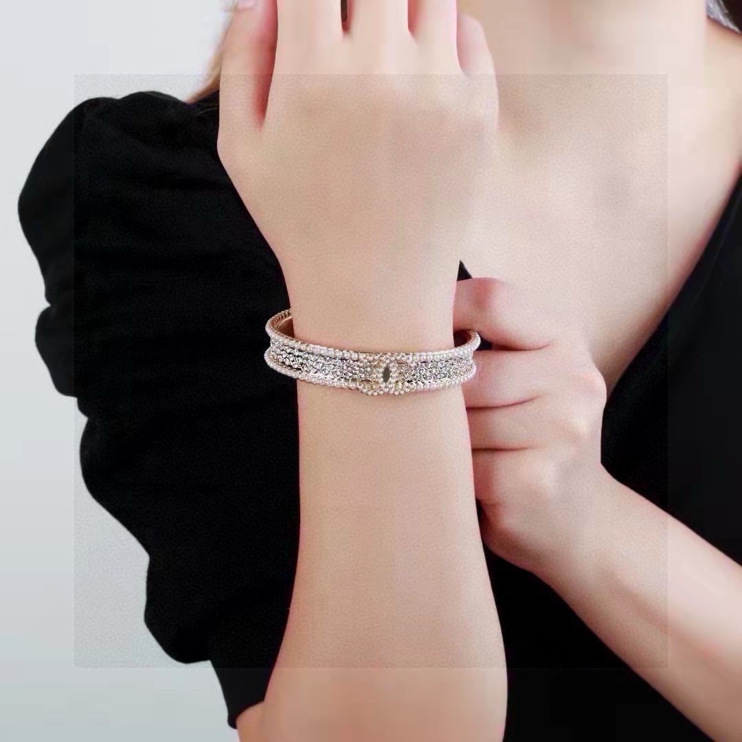61 CHANEL