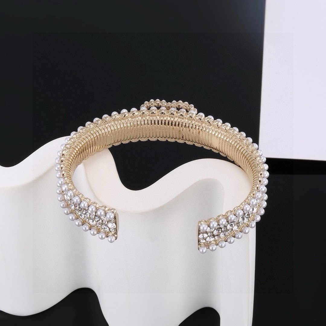 61 CHANEL
