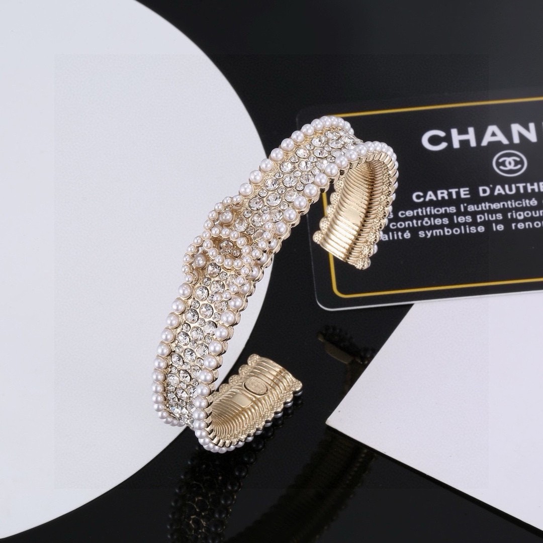61 CHANEL