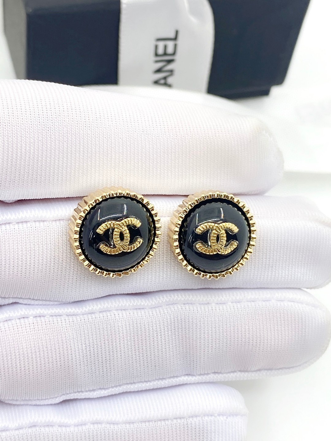 57 CHANEL