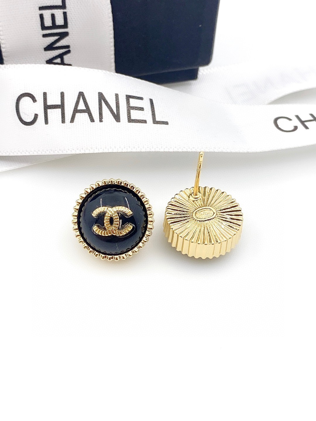 57 CHANEL