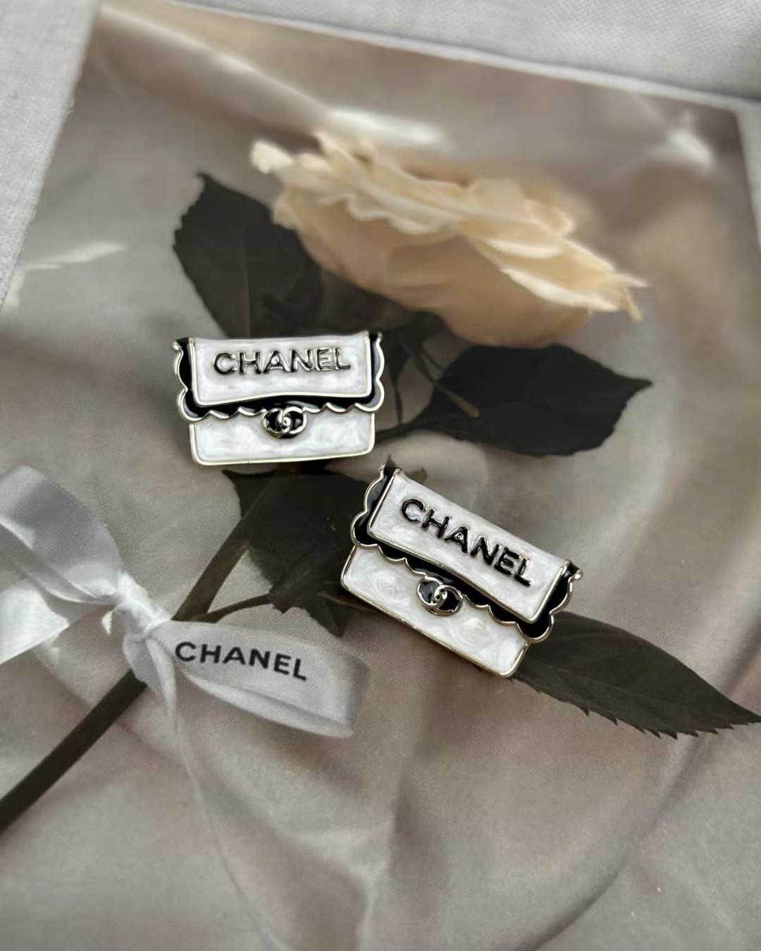 53 CHANEL