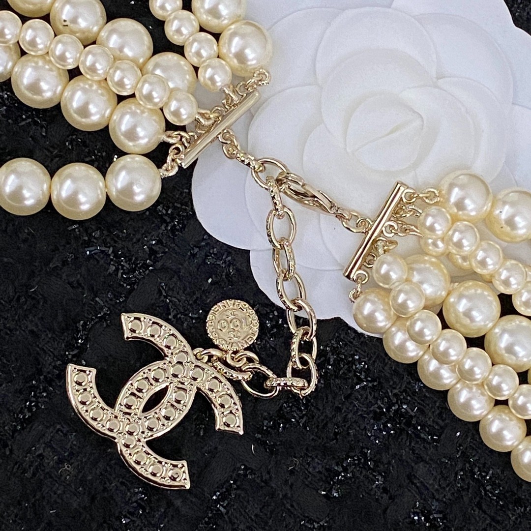 37 CHANEL