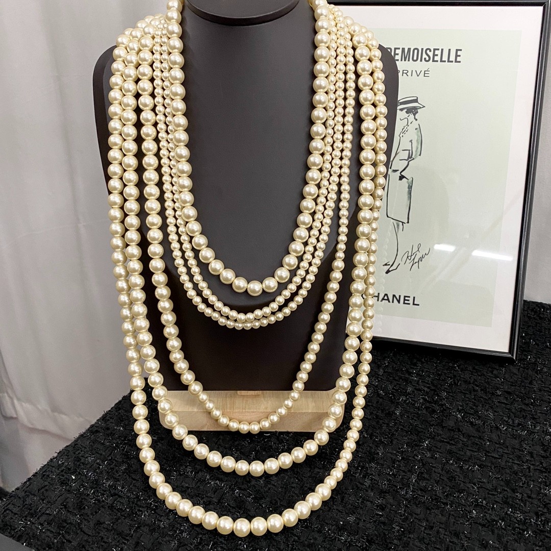 37 CHANEL