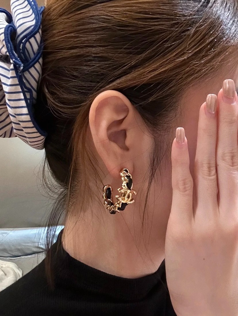 35 CHANEL