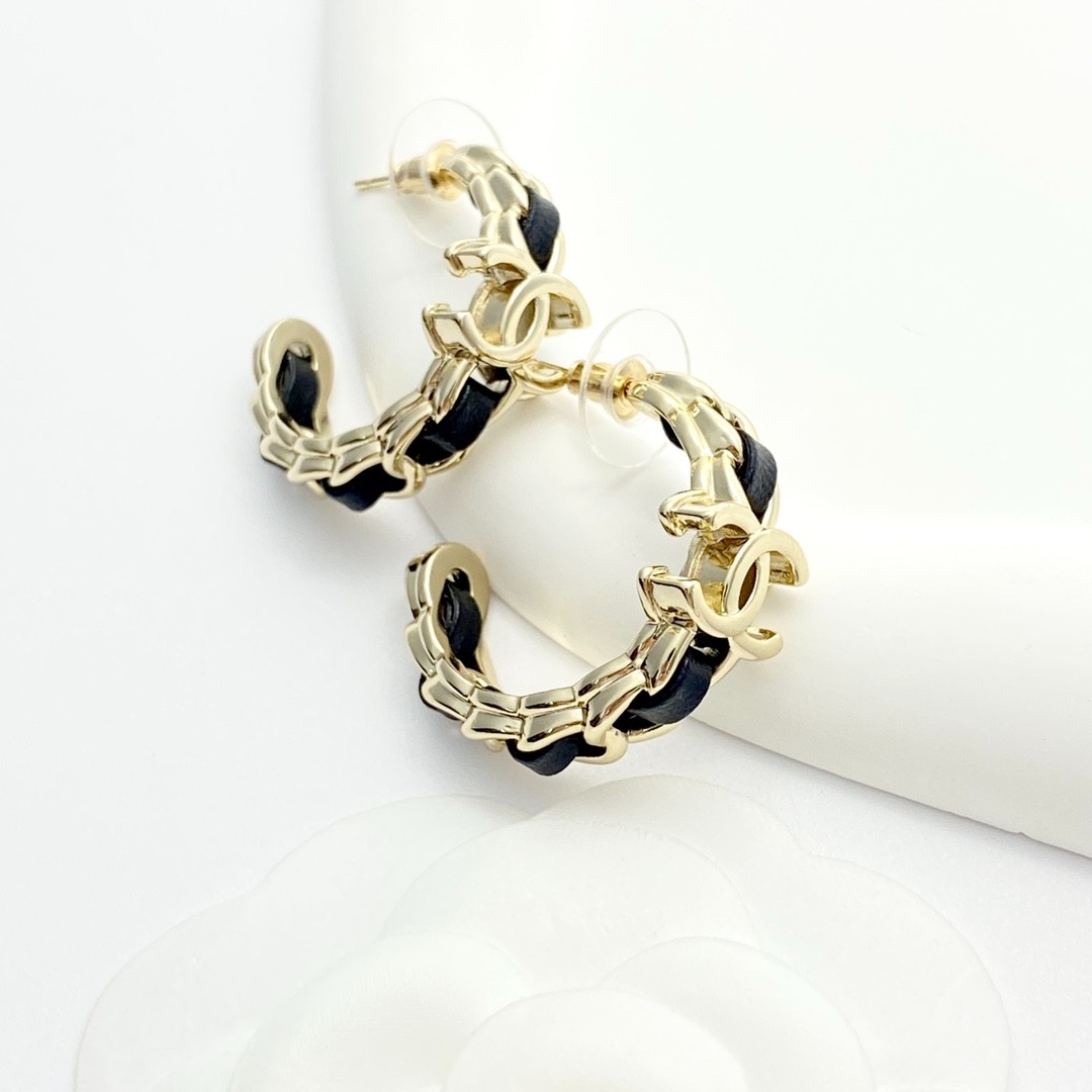 35 CHANEL